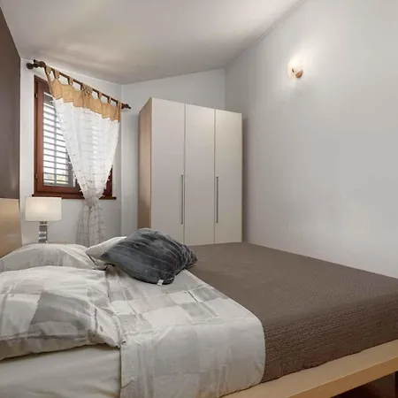 Апартаменты In Porec/istrien 10437 Пореч